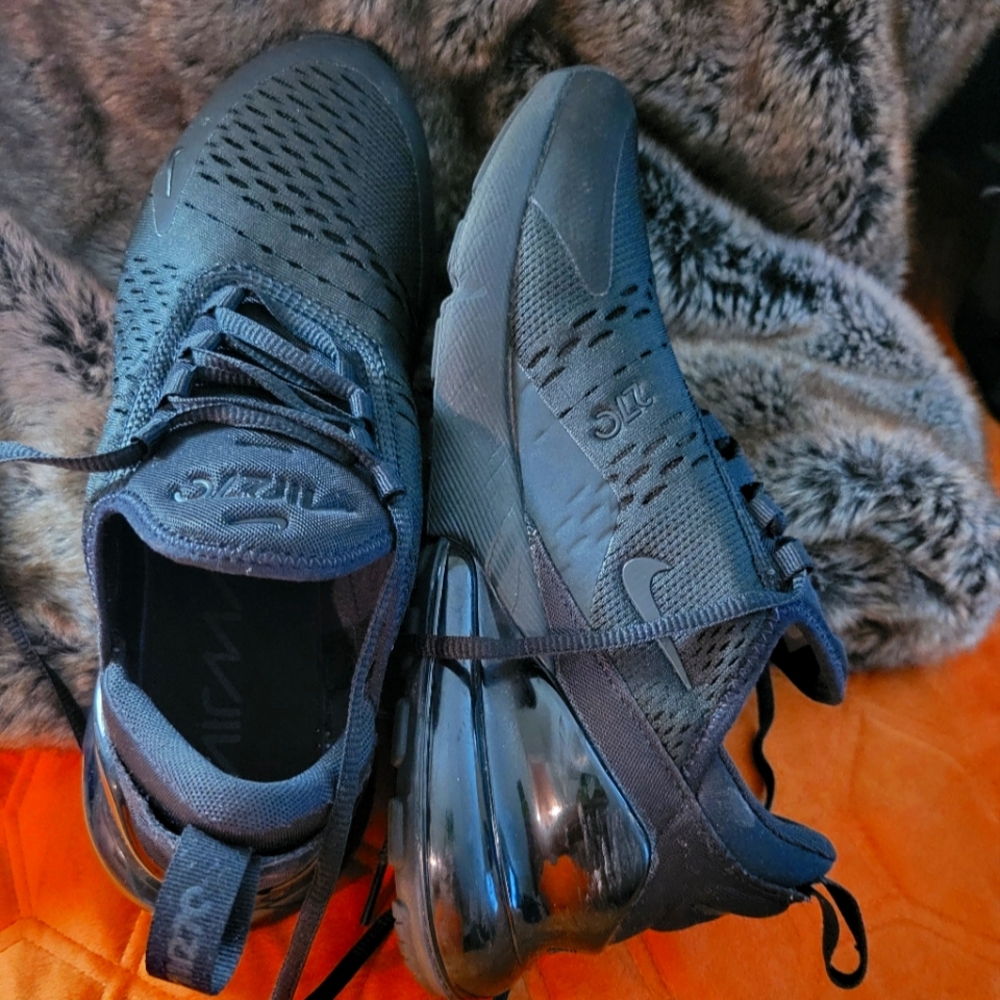 Nike Air 270 Black Womens 8.5